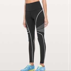 Lululemon Channel Your Energy Tight 28”, black/white, size 6